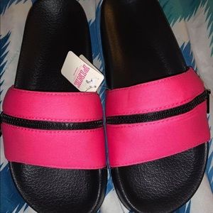 PINK VS slides